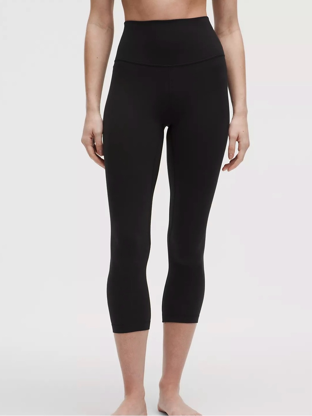Lululemon Align High-Rise Crop 21" in Black Size 4